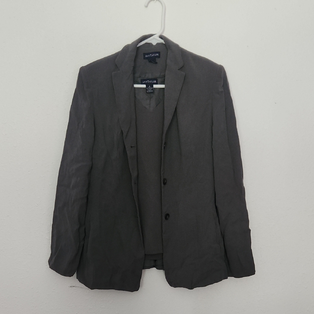 ANN TAYLOR: 2-Piece Suit Top And Blazer